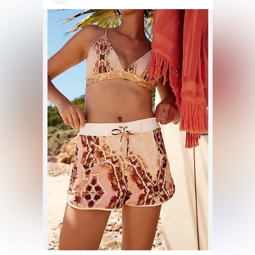 Free People Resin Obsidian Paisley Surf Shorts size Large